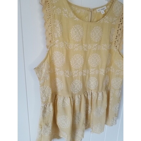 Blu Pepper Shirt Top Womens Size Large Yellow Boho Floral Embroidered - Picture 5 of 10